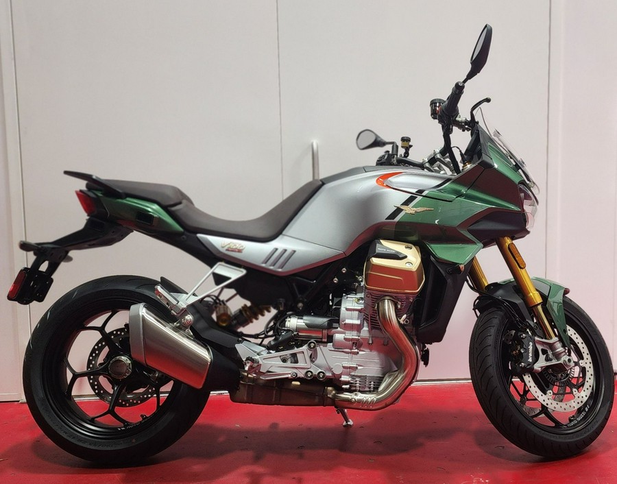 2024 Moto Guzzi V100 Mandello S