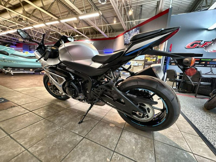 New 2025 Suzuki GSX-R 1000