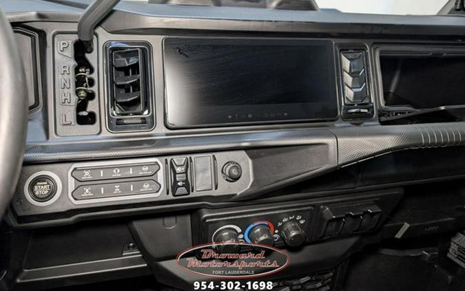 2026 Can-Am Defender MAX Limited HD11