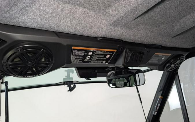 2026 Can-Am Defender MAX Limited HD11