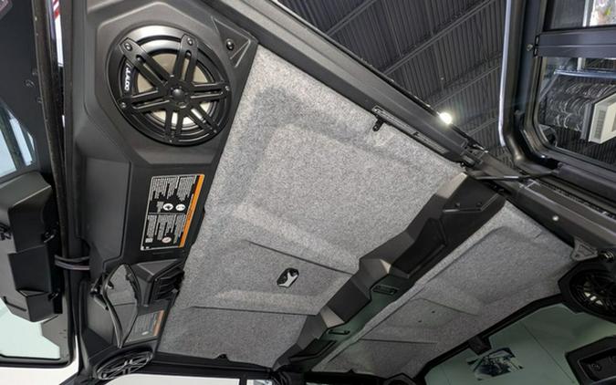 2026 Can-Am Defender MAX Limited HD11