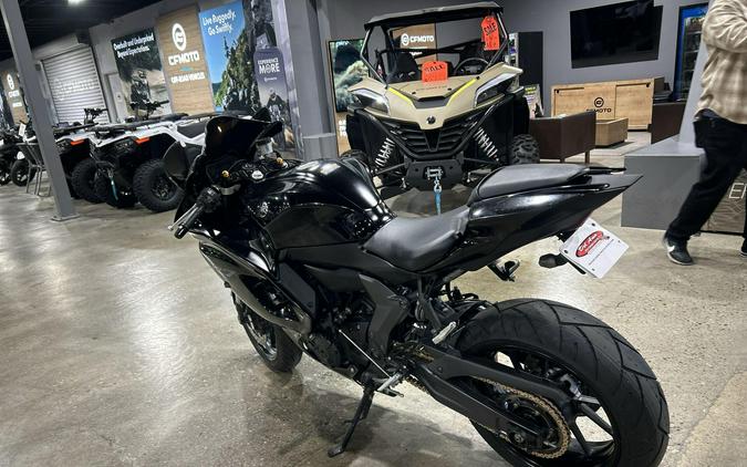 2023 Yamaha YZF-R7