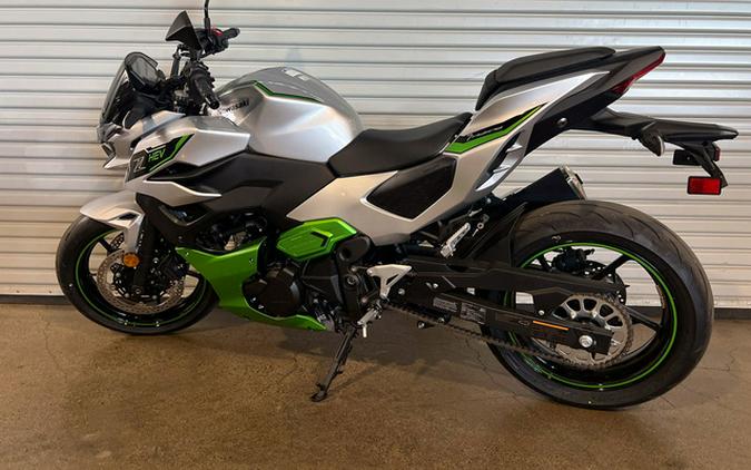 2024 Kawasaki Z7 Hybrid ABS