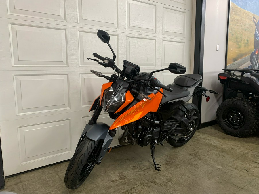 2024 KTM 250 Duke