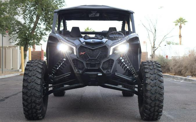 2026 Can-Am® Maverick X3 Max X RS Turbo RR Triple Black_7.6 in.