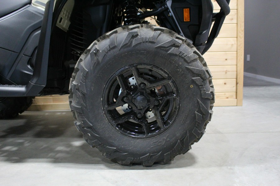 2025 Can-Am OUTLANDER PRO XU HD7