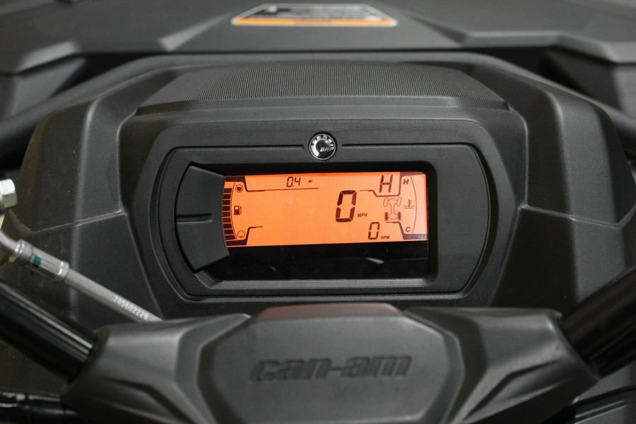 2025 Can-Am OUTLANDER PRO XU HD7