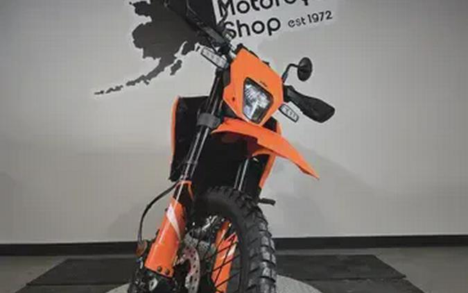 2026 KTM 390 ENDURO R