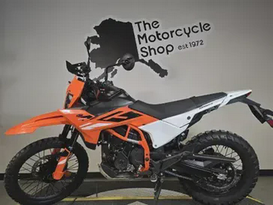 2026 KTM 390 ENDURO R