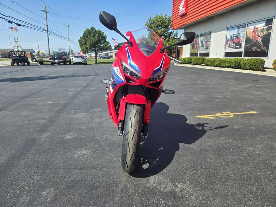 2026 Honda® CBR650R E-Clutch