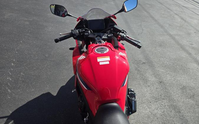 2026 Honda® CBR650R E-Clutch