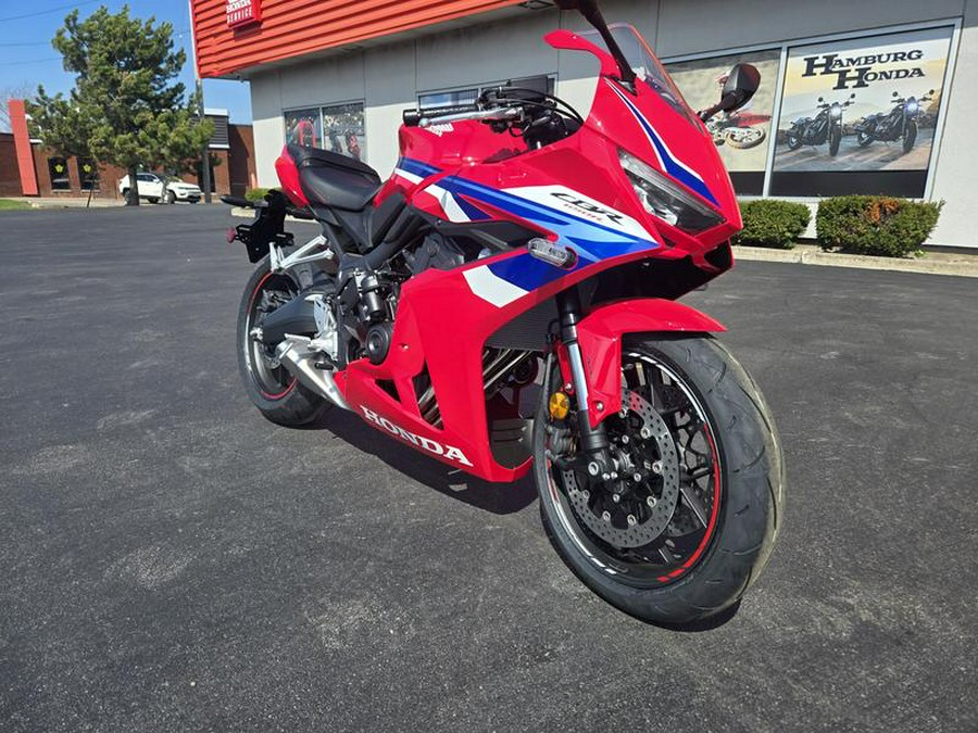 2026 Honda® CBR650R E-Clutch