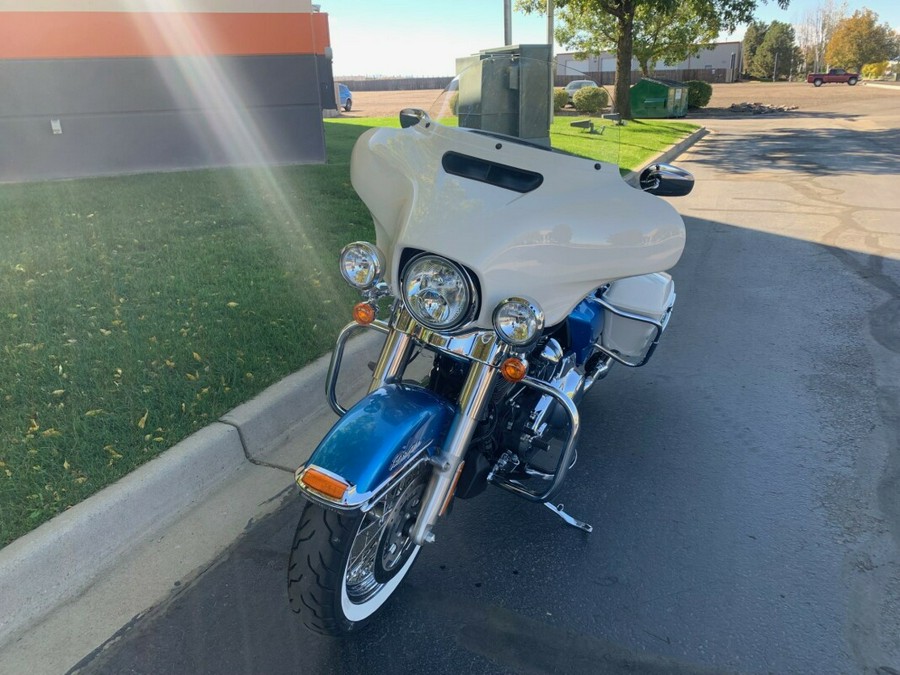 2021 Harley-Davidson Electra Glide Revival™ Hi-Fi Blue/Birch White