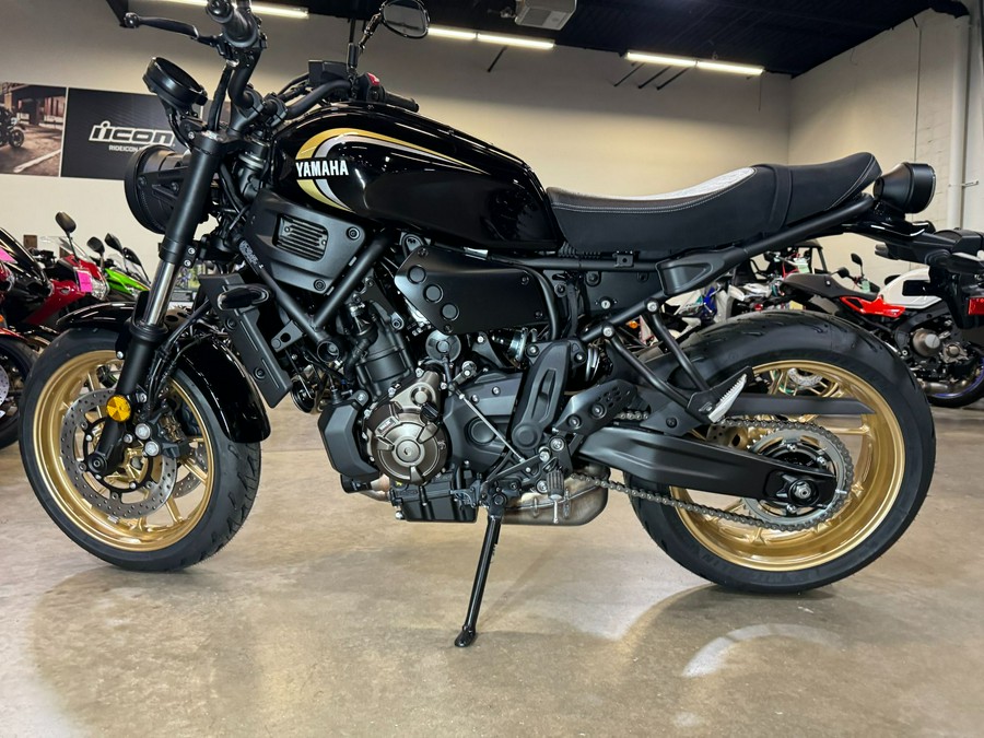 2023 Yamaha XSR700