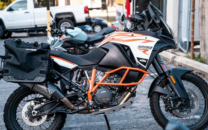 2018 KTM 1290 Super Adventure S Review