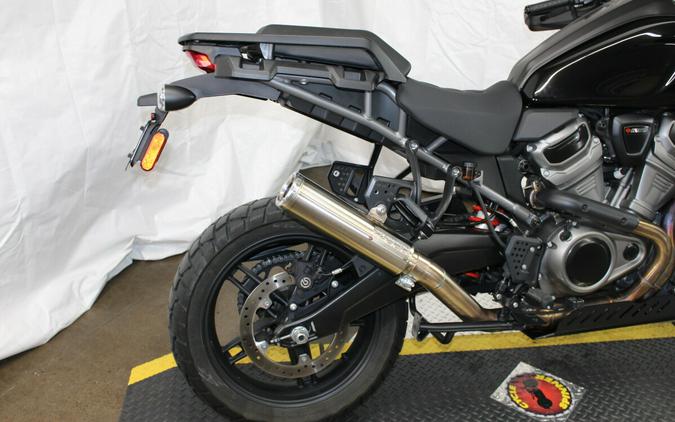 Harley-Davidson® Pan America™ 1250 Special 2022 RA1250S 318865T BLACK