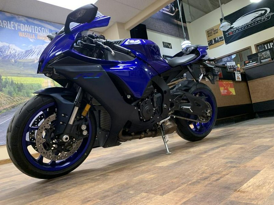 2022 Yamaha YZF-R1