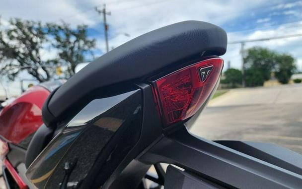 2025 Triumph Daytona 660 Carnival Red/Sapphire Black