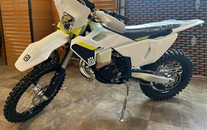 2025 Husqvarna® TE 300