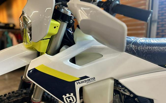 2025 Husqvarna® TE 300