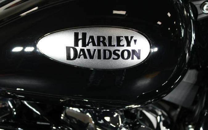 2023 Harley-Davidson® FLHCS Heritage Classic