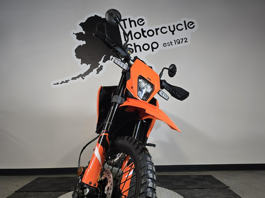 2026 KTM 390 ENDURO R