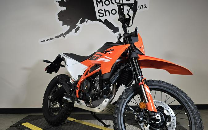 2026 KTM 390 ENDURO R
