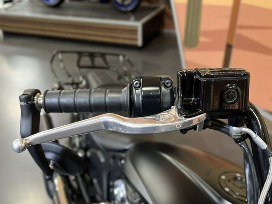 2021 Indian Scout Bobber Twenty ABS Thunder Black Smoke