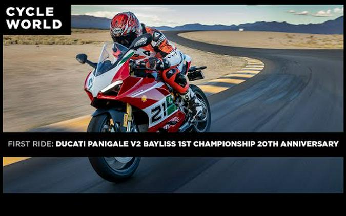 2022 Ducati Panigale V2 Bayliss 1st Championship 20th Anniversary | First Ride