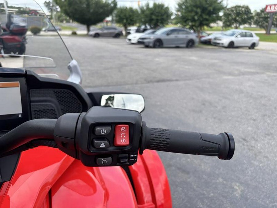 2025 Can-Am® SPYDER F3 LTD 1330 SE6