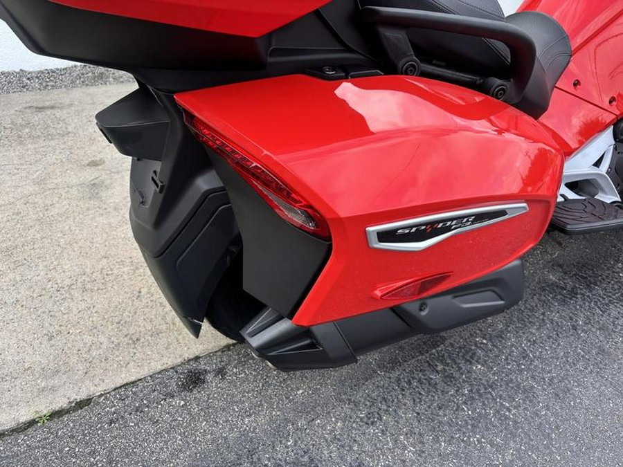 2025 Can-Am® SPYDER F3 LTD 1330 SE6