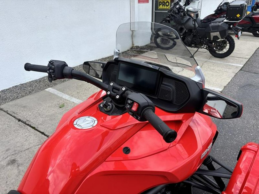 2025 Can-Am® SPYDER F3 LTD 1330 SE6