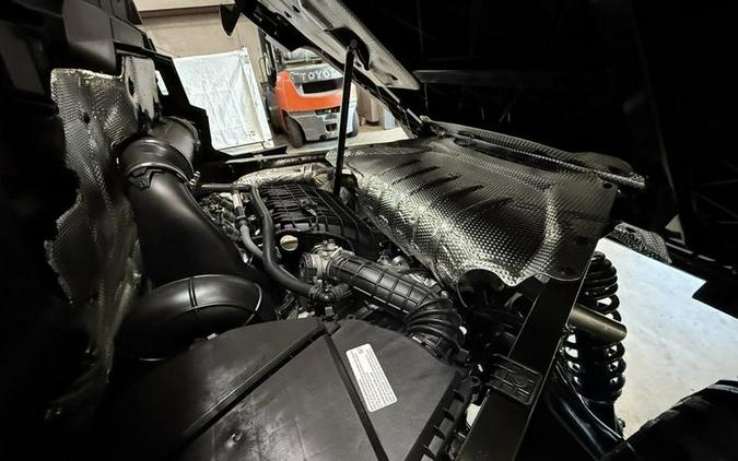 2026 Can-Am® Defender MAX XT HD11 With 10.25 in.display