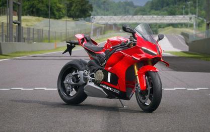 2026 Ducati Panigale V4 S Corse
