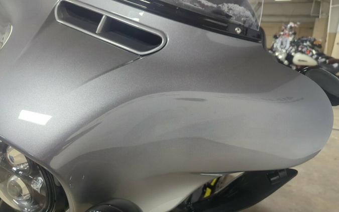 2019 Harley-Davidson® CVO™ Limited Magnetic Gray Fade