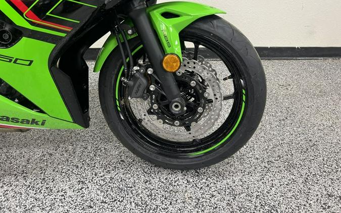 2024 Kawasaki Ninja® 650 KRT Edition ABS