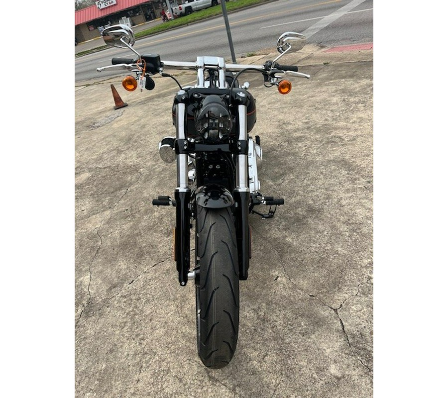 2024 Harley-Davidson Breakout Vivid Black