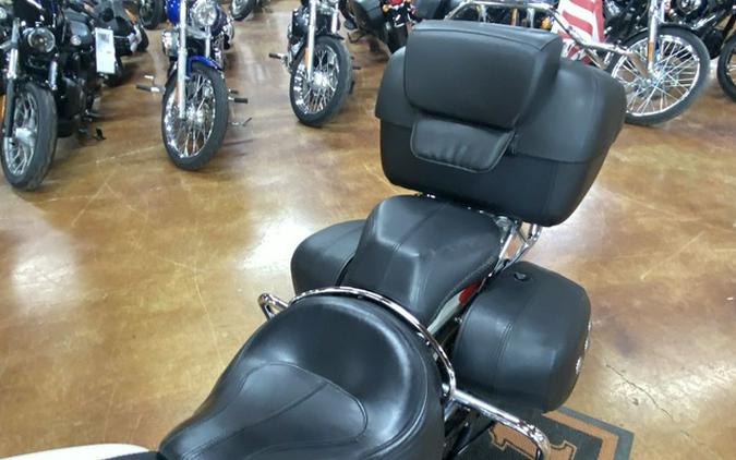 2015 Harley-Davidson FLSTN - Softail Deluxe