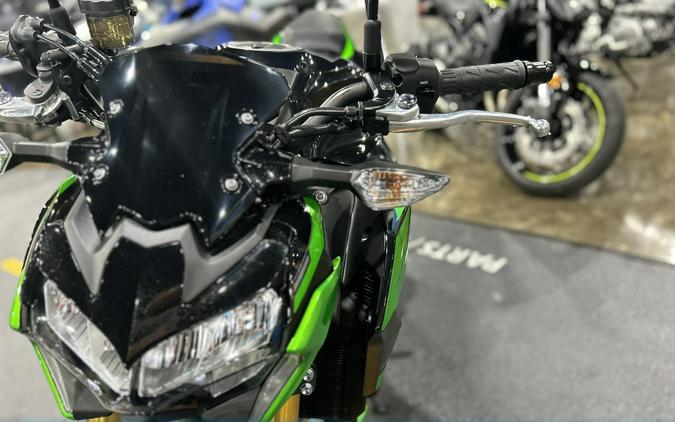 2024 Kawasaki Z900 SE ABS