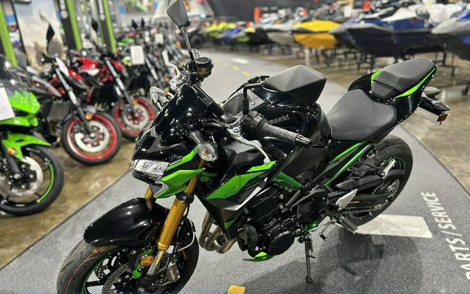 2024 Kawasaki Z900 SE ABS