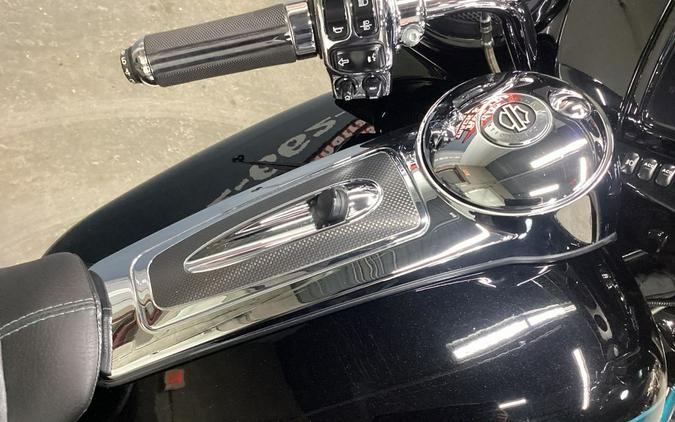 2015 Harley-Davidson® FLHTKSE - CVO™ Limited