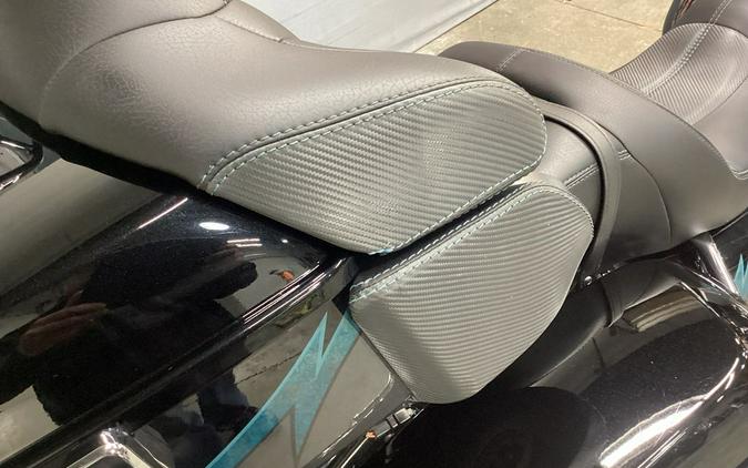 2015 Harley-Davidson® FLHTKSE - CVO™ Limited