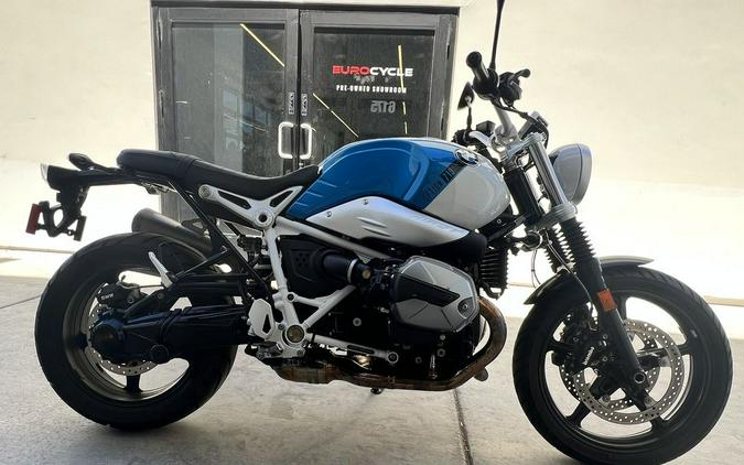 2022 BMW R nineT Scrambler 719 Cosmic Blue Metallic / Light White