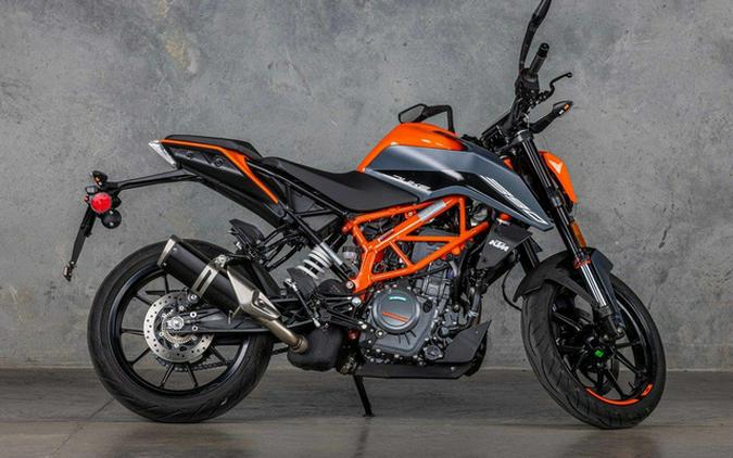 2023 KTM Duke 390