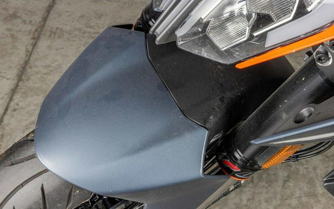 2023 KTM Duke 390
