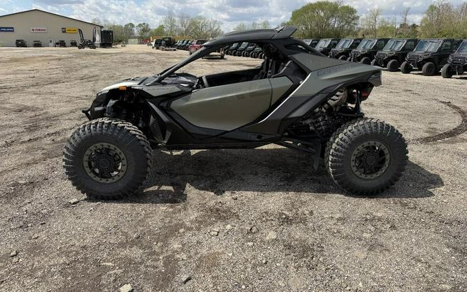 2026 Can-Am Maverick R X rc