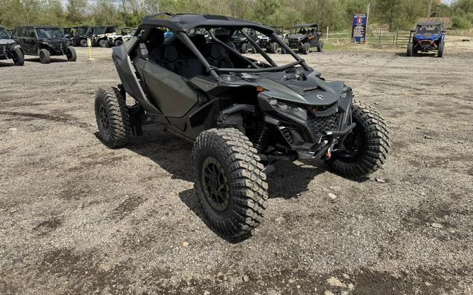 2026 Can-Am Maverick R X rc