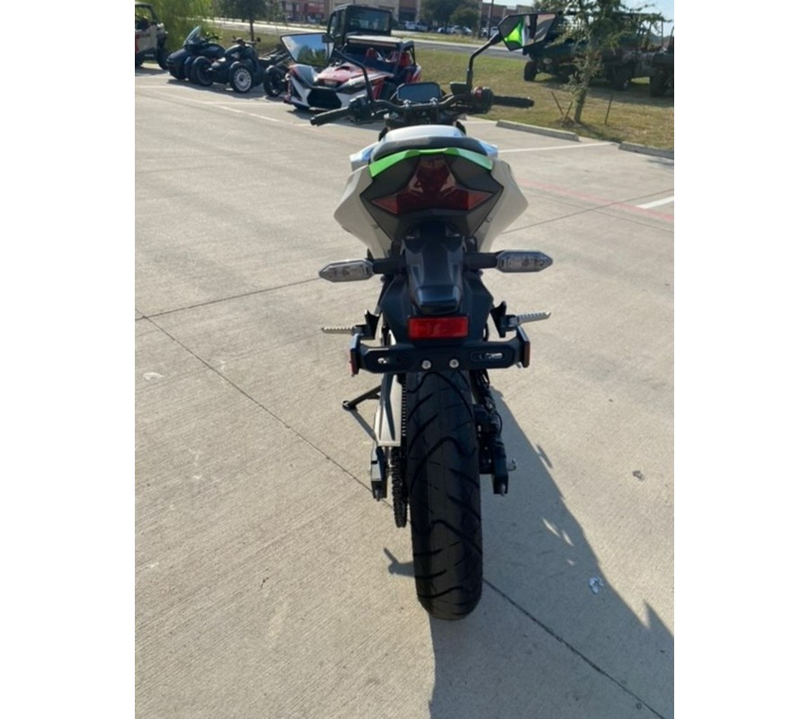 2024 Kawasaki Z e-1 ABS