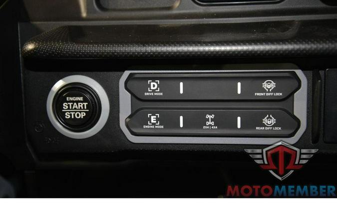 2026 Can-Am Defender MAX XT CAB HD11 With 10.25 in. Infotainment