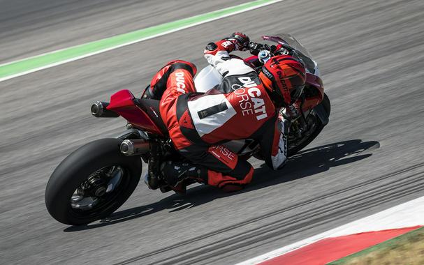 2023 Ducati Panigale V4 R Ducati Red